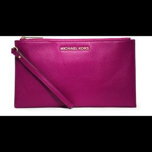 Michael Kors Bedford Large Zip Clutch- Raspberry